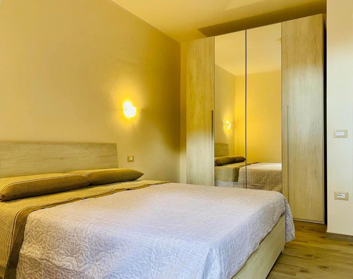 Nuova Residenza Dei 7 Pini A Pochi Passi Dal Mare Apartment Porto Pino Bagian luar foto
