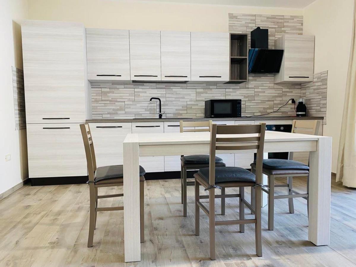 Nuova Residenza Dei 7 Pini A Pochi Passi Dal Mare Apartment Porto Pino Bagian luar foto