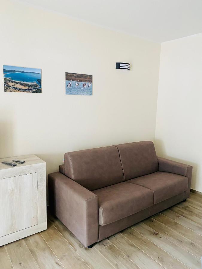 Nuova Residenza Dei 7 Pini A Pochi Passi Dal Mare Apartment Porto Pino Bagian luar foto